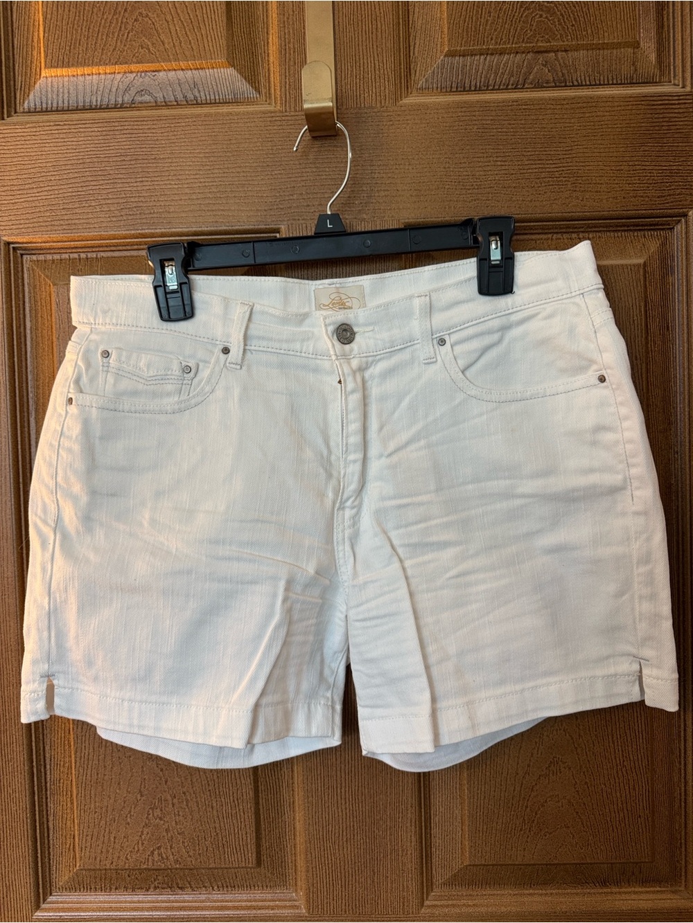 Levi’s 515 Women’s White Denim Shorts - Classic Casual Size 12